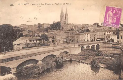 BF6997 niort vue vers les ponts et l eglisse st andre france Frankreich