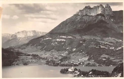 BF30183 lac d annecy duingt vue generale et les dents france