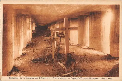 BF8347 monument de la tranchee des baionnettes vue inter france Frankreich