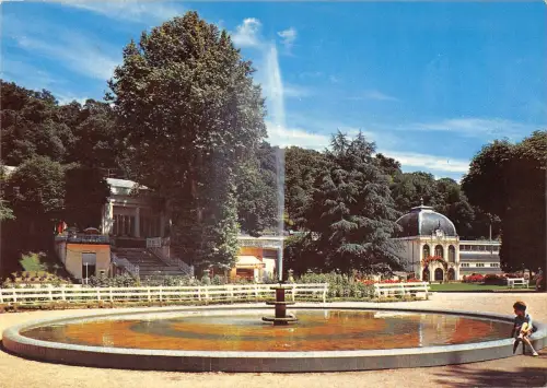 BT6461 St honore les Bains l etablissement thermal et le bassin France