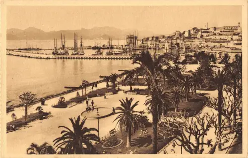 BR72923 vue generale cannes france