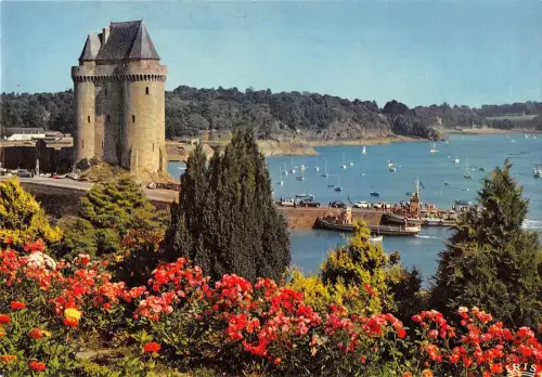 BR54903 St malo St Servan estuaire de la rance la tour solidor france