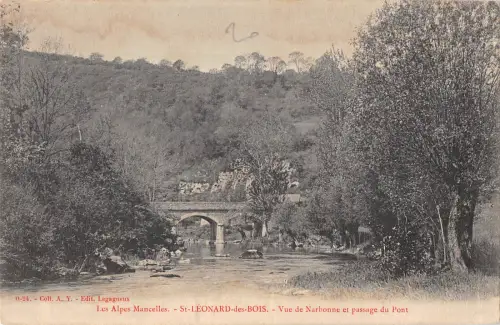 B104869 Frankreich St Leonard des Bois Vue de Narbonne Pont
