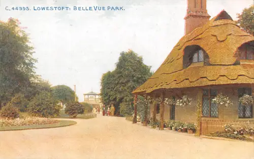 uk17852 belle vue park loweroft uk