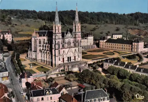 BR54847 La chapelle Montligeon vue generale aerienne france