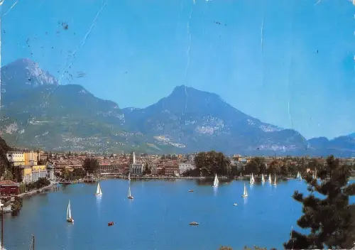 BT079 Lago di garda Riva panoramaa Italien