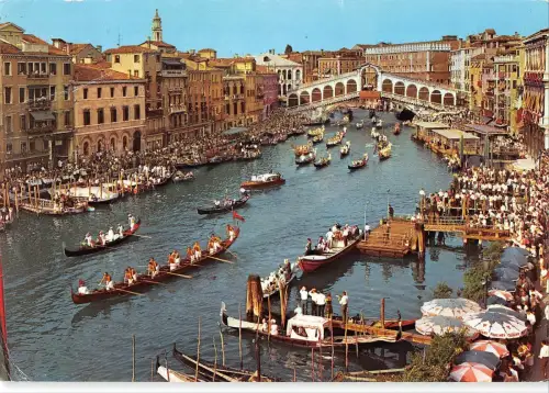 BT1690 venezia regata storica italy