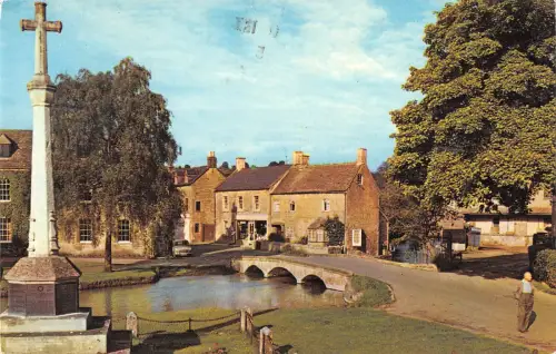 uk8303 bourton on the water uk