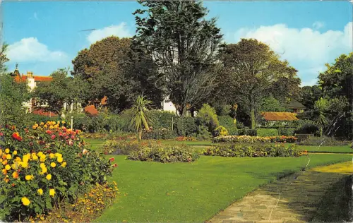 uk7046 crescent gardens frinton on sea uk