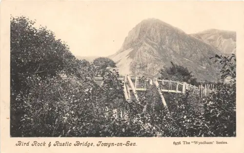 auk41458 Vogelfelsen und rustikale Braut Towyn auf Seewales Echtfoto UK