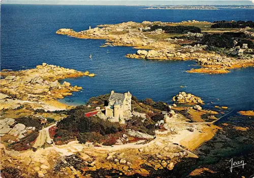 BR31580 Plimanach tregastel le chateau de Costaeres france