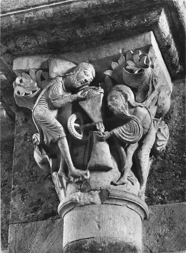 BT9804 Vezelay eglise abbatiale de la madelieine France