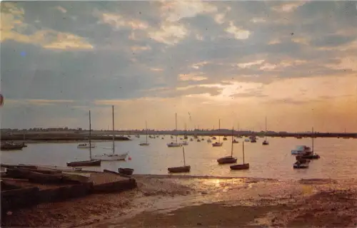 B104003 sunset over river ayde aldeburgh uk