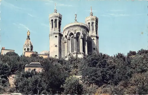 BT13971 Lyon abside de la basilique notre dame France