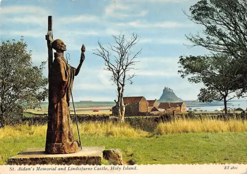 BR91381 St Aidans Memorial and Lindisfarne Castle Holy Island UK