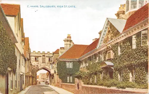 uk13873 high st gate salisbury uk