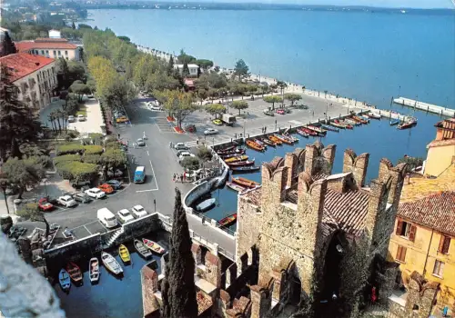 BT0697 Sirmione lago di garda beduta dal castello Italien
