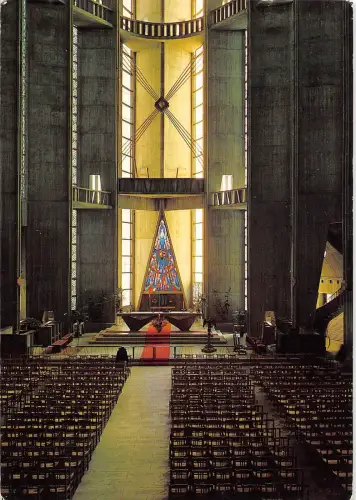 BT4110 Royan interieur de l eglise de Royan France