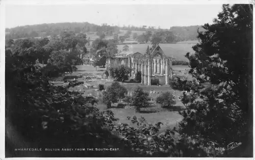 BR78684 Wharfedale Bolton Abbey aus dem Südosten Echtfoto UK
