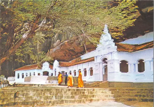 BT12069 Der Felsentempel bei Dambulla Sri Lanka