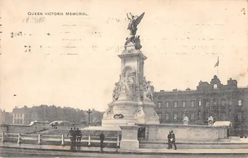 uk29062 queen victoria memorial real photo uk