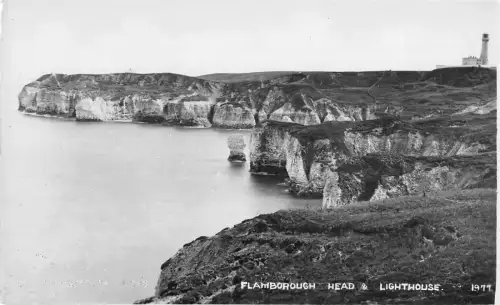 uk29440 flamborough head and lighthouse real photo uk
