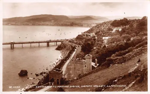 uk30667 Eingang zum Marine Drive Happy Valley Llandudno Wales Echtfoto UK