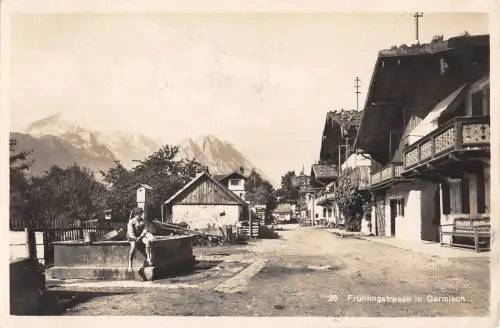 B98374 fruhlingstrasse in garmisch echtfoto deutschland
