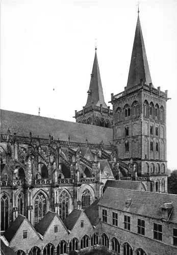 BG586 der st viktorsdom zu xanten blick in den kreuzhof CPSM 14x9,5cm germany