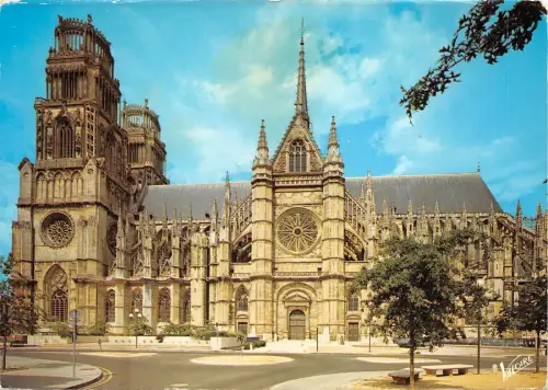 BF2259 orleans loiret la facade du transept sud de la cathedrale france