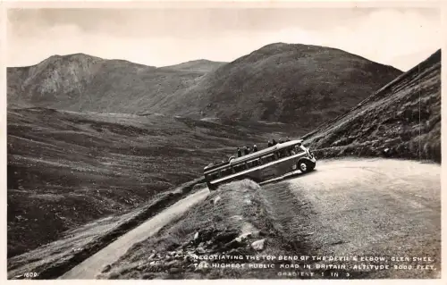 uk48486 höchste öffentliche Straße Großbritanniens Teufelsellenbogen Glenshee Echtfoto UK Bus