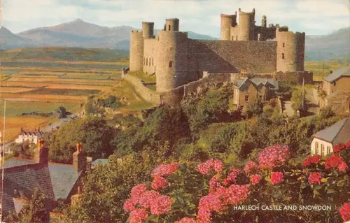 BR77652 harlech castle and snowdon uk 14x9cm