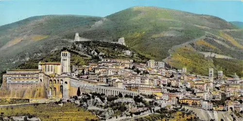 BT2745 assisi Panorama Italien