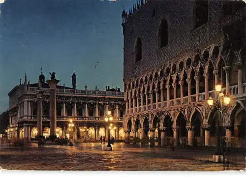 BT1801 venezia piazzetta s marco notturno italy