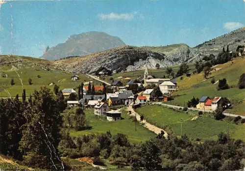 BF924 st etienne en devoluy vue generale hautes alpes France