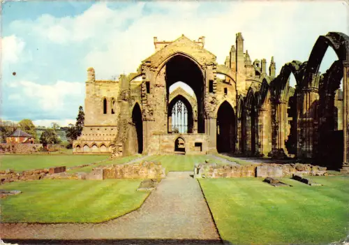 BR91231 melrose abbey the ruined nave uk