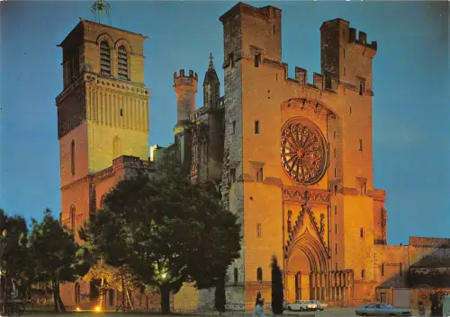 BT7907 Beziers la cathedrale st nazaire vue de nuit France