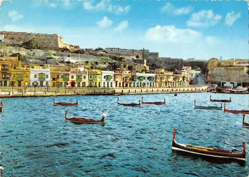 BG35312 Malta Ankerplatz von Dghajsas am Kalkara Bach