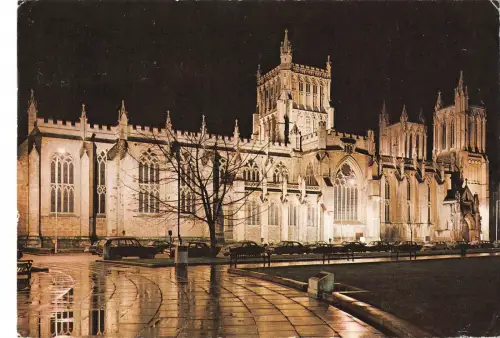 B101728 Bristol Cathedral at Night UK
