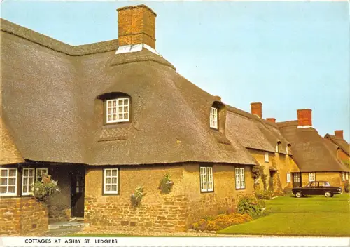 B100579 Cottages at Ashby St Ledgers UK
