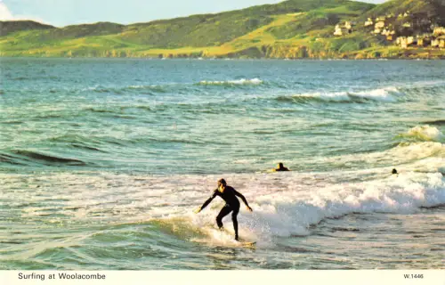 uk6469 surfen bei woolacombe uk