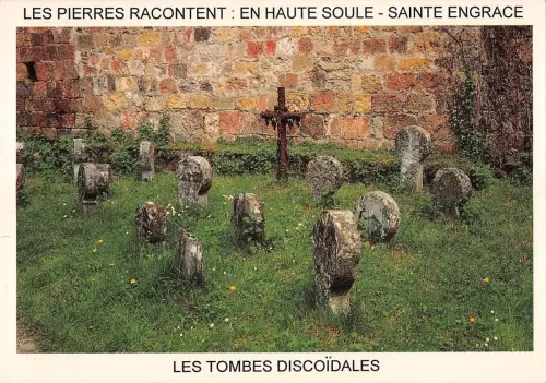 BT8711 Les Pierres Racontent en haiute Soule St Engrâce France