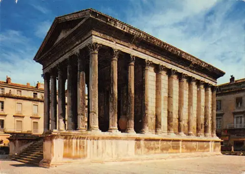 BT9531 Nimes la maison carree Frankreich
