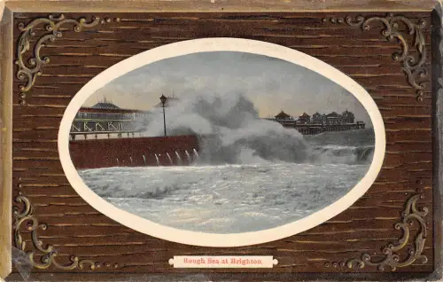 uk15034 rough sea at brighton uk