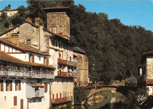 BR52646 Les bords de la Nove Saint jean pied de port France