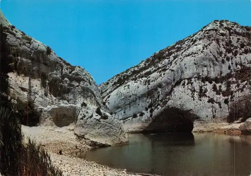 BF2780 saint remy de provence le lac france