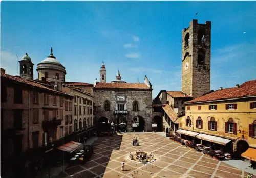 BR31151 La Fontana Contarini Bergamo Italien