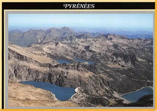 BT9950 pyrenees les lacs du massif de neouville France