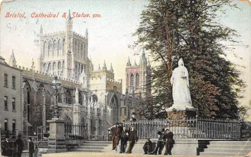 BR64993 Bristol Kathedrale und Statue UK