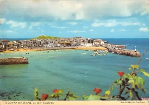 B97619 the harbour and slipway st ives cornwall uk